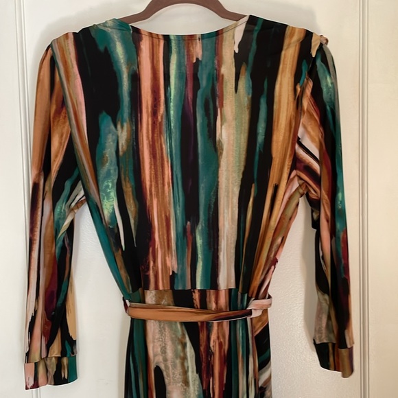 Veronica M Wrap Dress - Picture 7 of 8